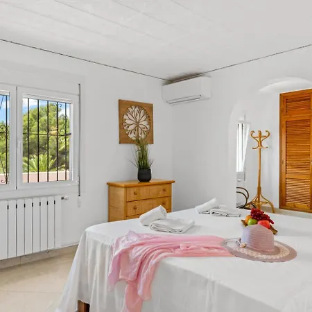 Villa Chaniris - Plusholidays