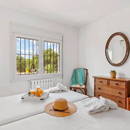 Chaniris - Plusholidays Villa Calpe